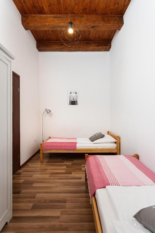 City Of The Kings-Camomile Apartment คราคูฟ ภายนอก รูปภาพ